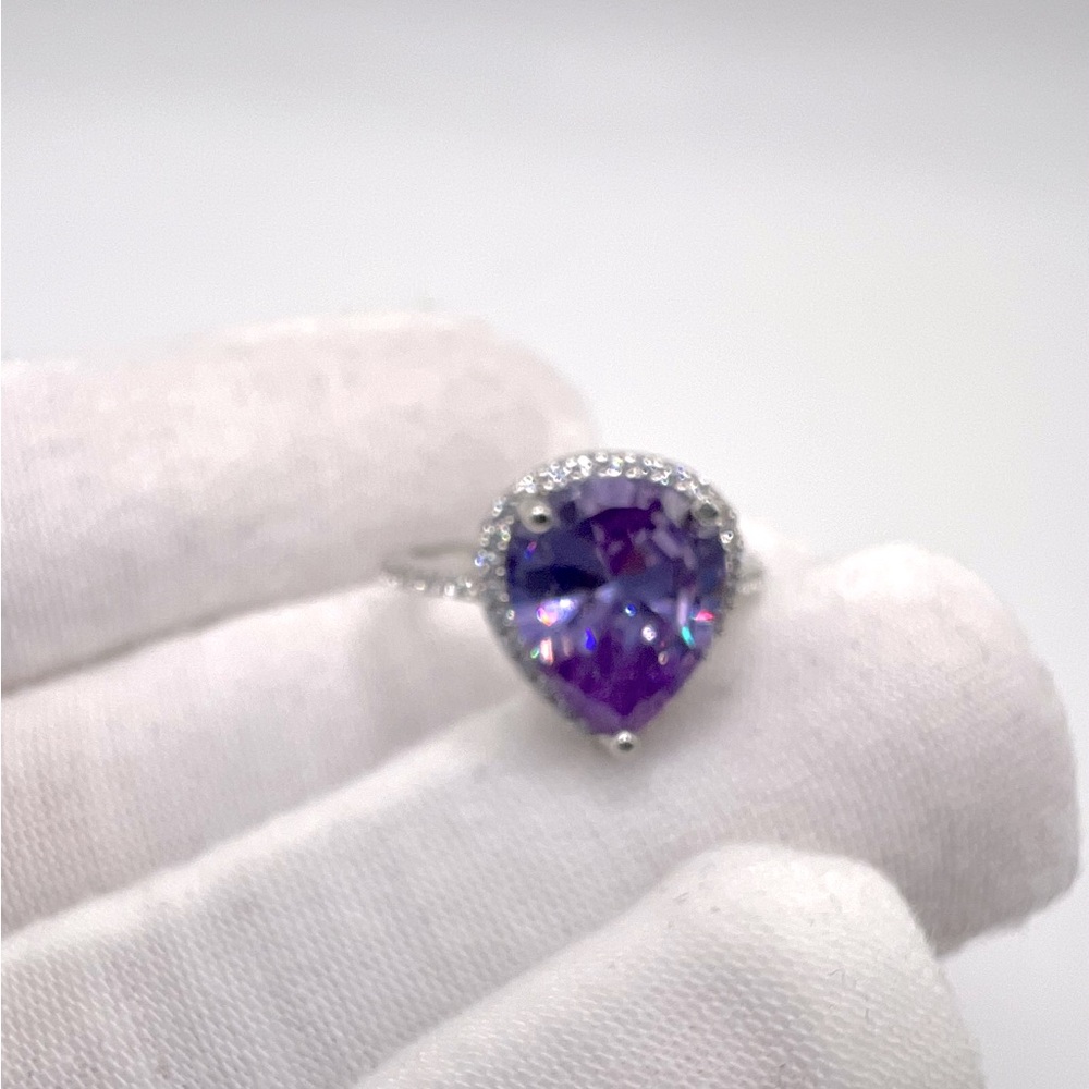 Sale $18 Firm! .925 Sterling Silver Lavender CZ Ring - Picture 12 of 14